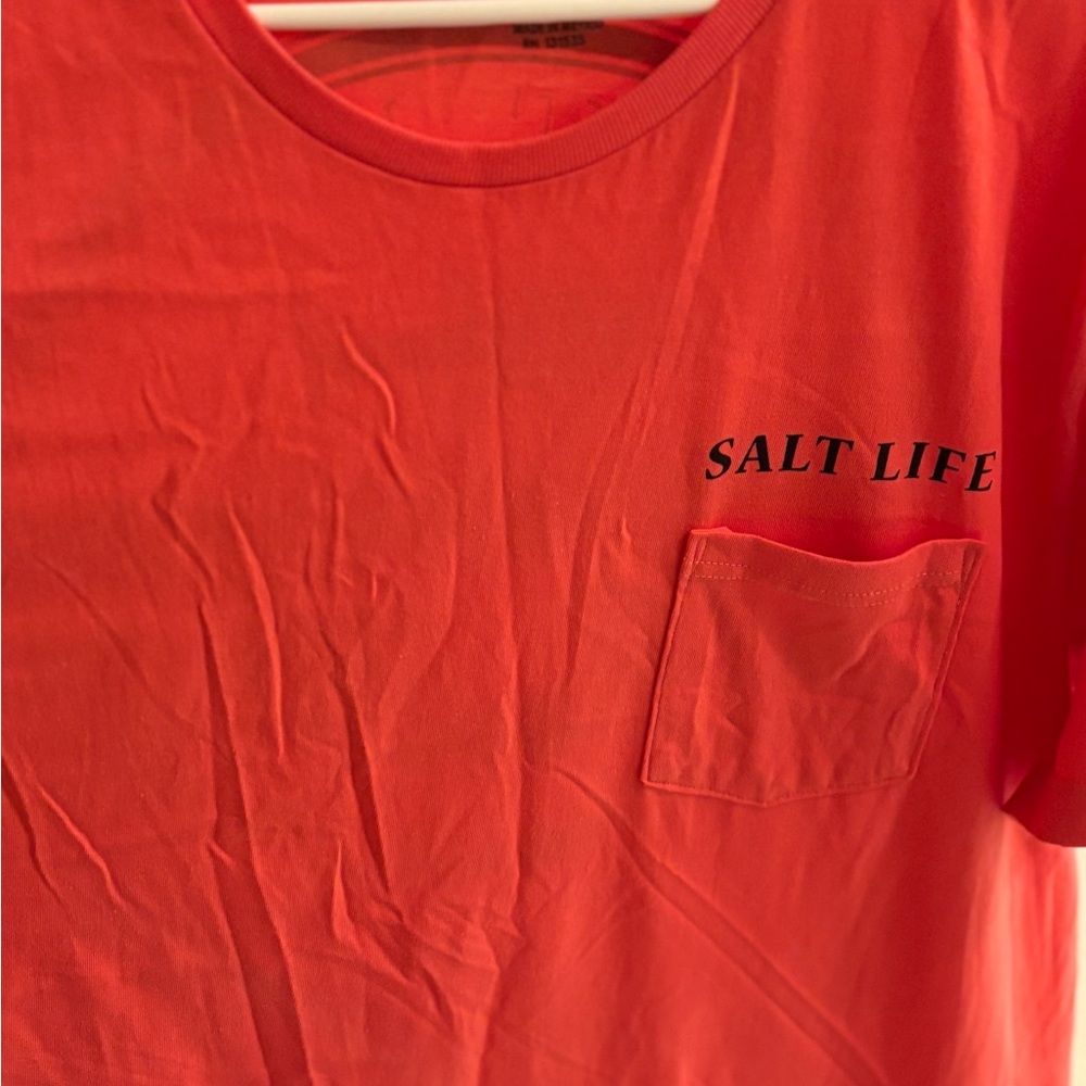 Like new salt life t shirt